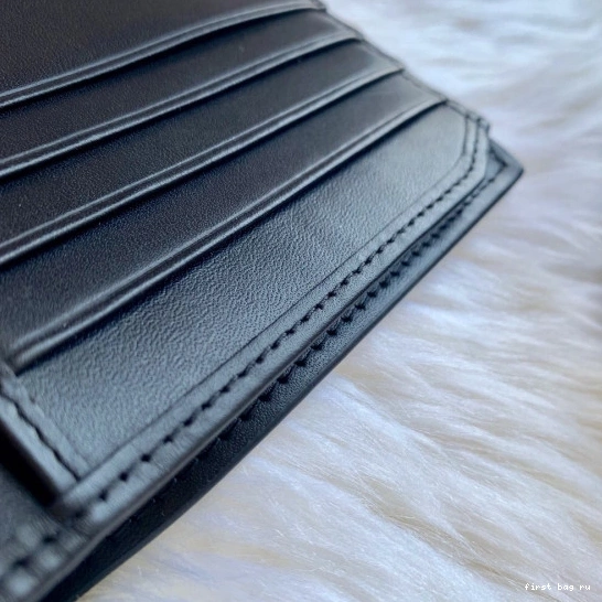 First bag ru WALLET GUCCI 0723
